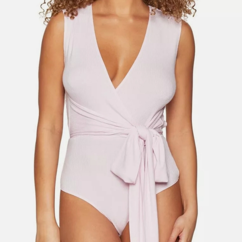 New BCBG Surplice V Neck Liliac Women's BodySuit, Large